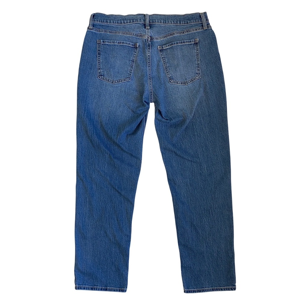 Old Navy Wow Boyfriend Mid-Rise Medium Wash Straight Leg Jeans Womens Size 10 - Picture 3 of 9
